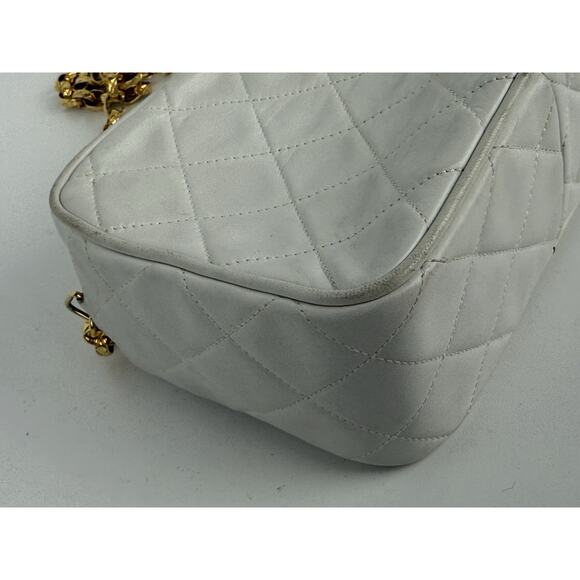 Chanel White Lambskin Quilted Tassel Camera Case with Gold Hardware - Picture 10 of 16